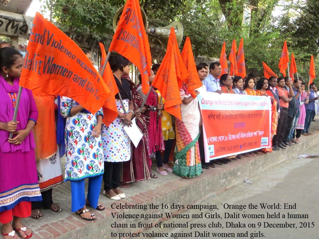 Orange Day_Human Chain_4